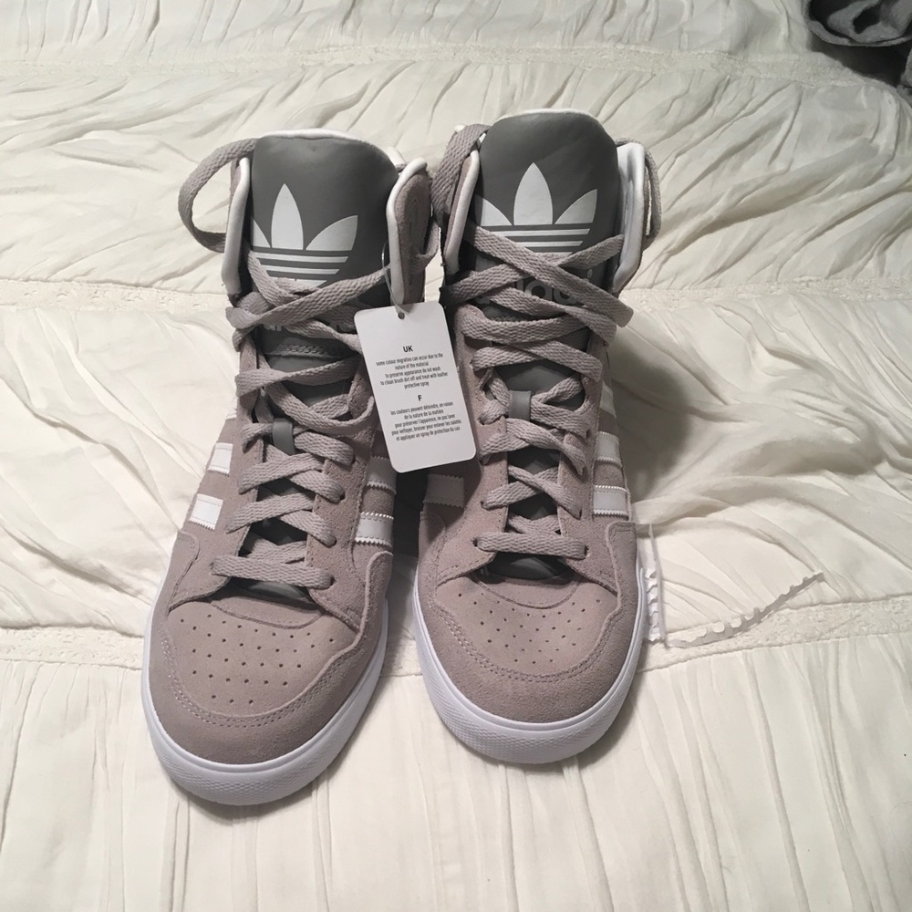 New with tags grey adidas high tops